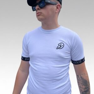 CAMISETA DALLUZ BRANCA FAIXA H - PRETO/PRATA